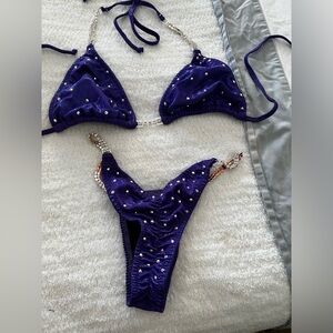 Bikini competition suit